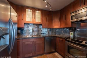 401 Golden Isles Dr, Hallandale Beach, FL 33009, Sold 01/06/21