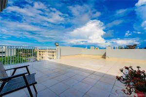 329 SE 3rd St #502p, Hallandale Beach, FL 33009, Sold 07/12/21