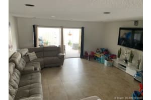 19048 NW 52nd Pl, Miami Gardens, FL 33055, Sold 12/11/20