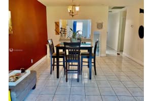 9 N Valencia Dr, Davie, FL 33324, Sold 06/17/21