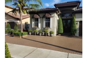 8861 NW 179 Ln, Hialeah, FL 33018, Sold 11/30/20