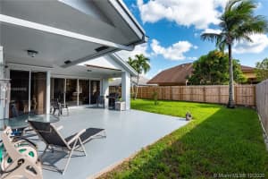 492 Barbri Ln, Davie, FL 33325, Sold 12/15/20