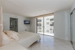 6061 Collins Ave #17d, Miami Beach, FL 33141, Sold 02/25/21