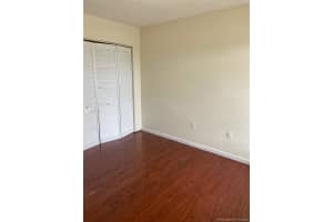 17530 NW 68th Ave APT C3012, Hialeah, FL 33015, Sold 01/05/21