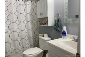 9191 Fontainebleau Blvd, Miami, FL 33172, Sold 12/19/20