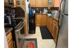 2735 W 52nd St, Hialeah, FL 33016, Sold 01/25/21