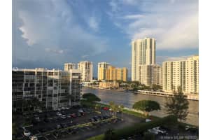 600 Parkview Dr, Hallandale Beach, FL 33009, Sold 12/03/20