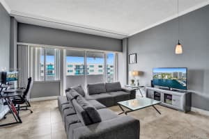 7545 E Treasure Dr #10k, North Bay Village, FL 33141, Sold 12/04/20