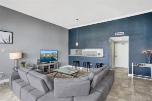 7545 E Treasure Dr #10k, North Bay Village, FL 33141, Sold 12/04/20