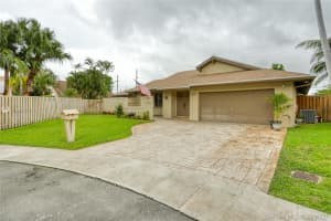 8655 SW 57th Ct, Cooper City, FL 33328, Sold 12/07/20
