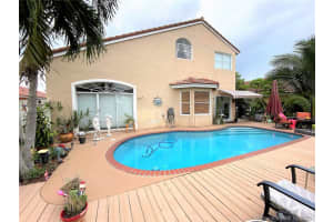 18906 NW 10th St, Pembroke Pines, FL 33029, Sold 01/11/21