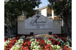 2433 Centergate Dr, Miramar, FL 33025, Sold 04/27/21