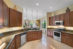 7415 NW 112th Terrace, Parkland, FL 33076, Sold 01/05/21