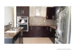 9852 NW 10 Terrace, Miami, FL 33172, Sold 04/08/21