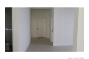 9852 NW 10 Terrace, Miami, FL 33172, Sold 04/08/21