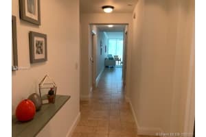 3330 NE 190th St, Aventura, FL 33180, Sold 01/08/21
