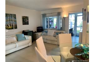 581 Blue Heron Dr, Hallandale Beach, FL 33009, Sold 11/25/20