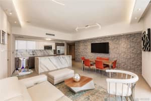 1010 SW 2nd Ave # Lph03, Miami, FL 33130, Sold 12/03/20