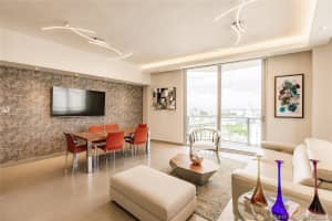 1010 SW 2nd Ave # Lph03, Miami, FL 33130, Sold 12/03/20