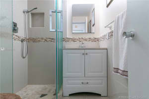3135 S Ocean Dr, Hallandale Beach, FL 33009, Sold 02/01/21