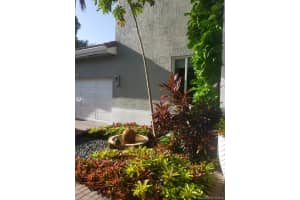 1549 NE 194th St, Miami, FL 33179, Sold 05/05/21