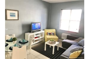 3030 Collins Ave #1g, Miami Beach, FL 33140, Sold 08/03/21