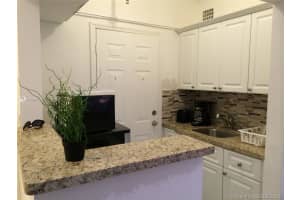 3030 Collins Ave #1g, Miami Beach, FL 33140, Sold 08/03/21