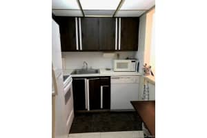 200 177th Dr, Sunny Isles Beach, FL 33160, Sold 09/17/21