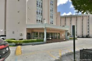 9682 Fontainebleau Blvd, Miami, FL 33172, Sold 06/22/21