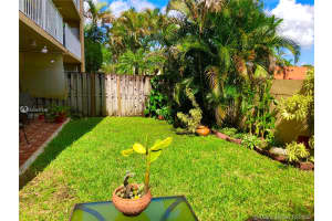 8517 NW 7th St, Miami, FL 33126, Sold 03/04/21