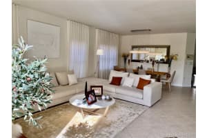 6237 NW 113th Pl, Doral, FL 33178, Sold 07/19/21