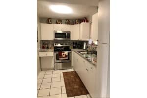 2735 W 52nd St, Hialeah, FL 33016, Sold 12/11/20