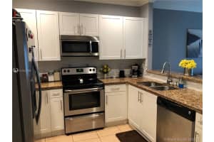 2992 NW 30th Ct, Oakland Park, FL 33311, Sold 12/04/20