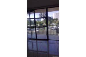 600 Parkview Dr # 1132, Hallandale Beach, FL 33009, Sold 05/17/21