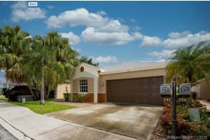 242 E Riverbend Dr, Sunrise, FL 33326, Sold 12/30/20