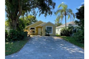 990 SW 8th Pl, Homestead, FL 33034, Sold 04/30/21