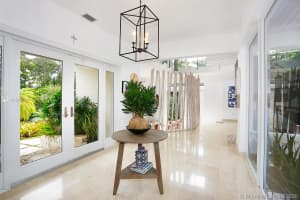 186 E Sunrise Ave, Coral Gables, FL 33133, Sold 04/28/21