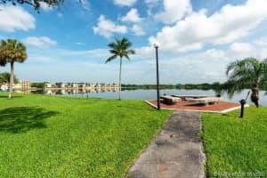 15579 Miami Lakeway N, Miami Lakes, FL 33014, Sold 01/15/21