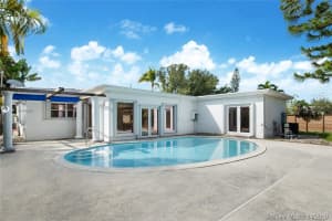 245 Fairway Dr, Miami Beach, FL 33141, Sold 02/05/21