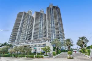 400 Alton Rd, Miami Beach, FL 33139, Sold 01/22/21