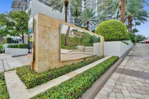 400 Alton Rd, Miami Beach, FL 33139, Sold 01/22/21