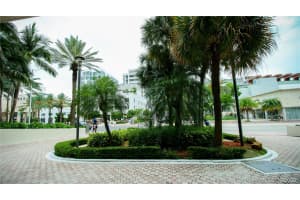 1621 Collins Ave, Miami Beach, FL 33139, Sold 12/21/20