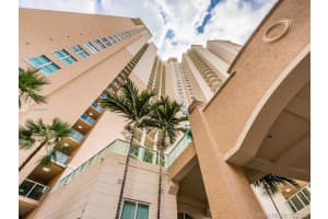 3330 NE 190th St, Aventura, FL 33180, Sold 12/18/20