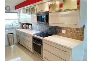 1523 E Hillsboro Blvd, Deerfield Beach, FL 33441, Sold 01/29/21