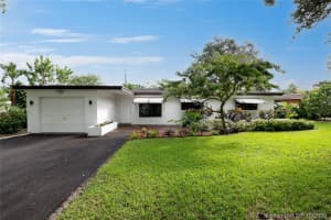 401 S 57th Way, Hollywood, FL 33023, Sold 12/21/20