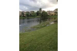 9354 NW 55th St, Sunrise, FL 33351, Sold 12/28/20