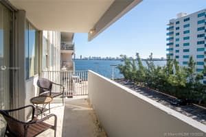 7545 E Treasure Dr #4k, North Bay Village, FL 33141, Sold 12/01/20