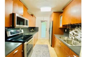 1030 9th St, Miami Beach, FL 33139, Sold 03/24/21