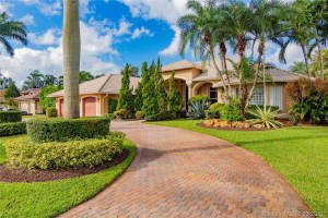 2273 SW 132nd Way, Davie, FL 33325, Sold 08/25/21