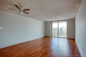 6960 Miami Gardens Dr, Hialeah, FL 33015, Sold 12/31/20